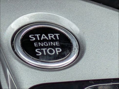 Used 2024 Nissan Altima 2.5 SR FWD image 26