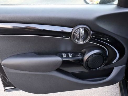 Used 2022 MINI Cooper S image 25