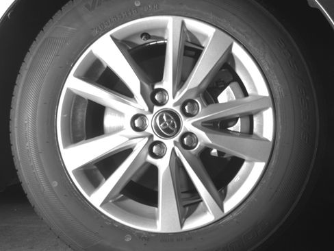 Used 2025 Toyota Camry LE image 13