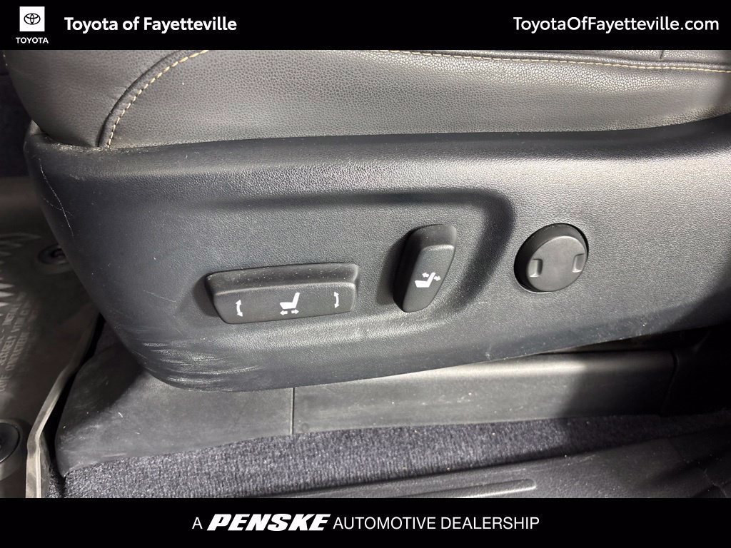 Used 2020 Lexus GX 460 Premium w/ Premium Package AWD/4WD image 31
