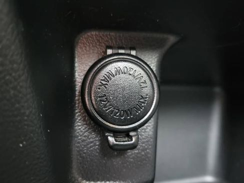 Used 2019 Subaru Outback 2.5i Limited image 8