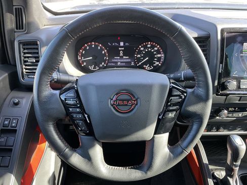 Used 2023 Nissan Frontier PRO-4X w/ Pro-4X Premium Package image 13