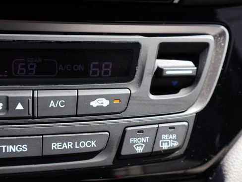 Used 2019 Honda Pilot Elite image 28