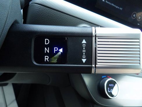 Used 2025 Hyundai Sonata SEL FWD image 19