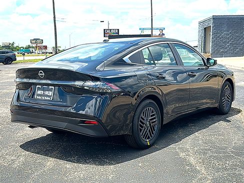 New 2026 Nissan Sentra SV w/ Floor Mat Package FWD image 8