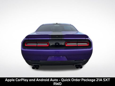 Used 2019 Dodge Challenger SXT RWD image 6