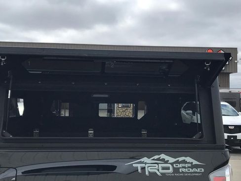 Used 2023 Toyota Tacoma TRD Off-Road w/ TRD Premium Off Road Package image 34