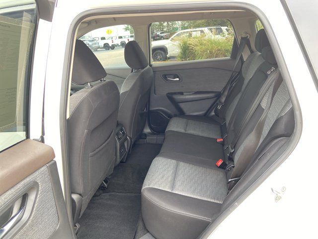 Used 2021 Nissan Rogue SV FWD image 46