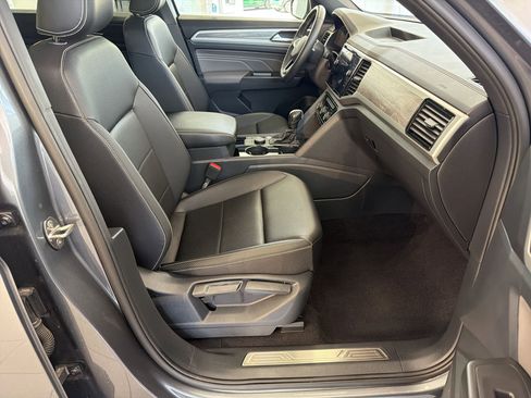 Used 2023 Volkswagen Atlas Cross Sport SE w/ Panoramic Sunroof Package AWD/4WD image 29
