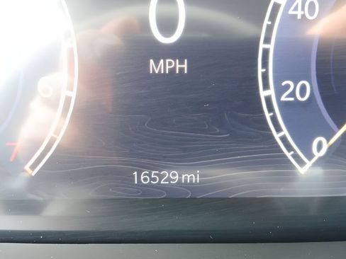 Used 2023 Jeep Grand Cherokee Limited image 27