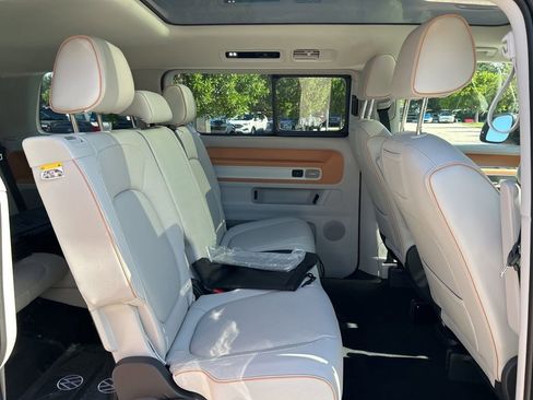 New 2025 Volkswagen ID. Buzz Pro S Plus image 37