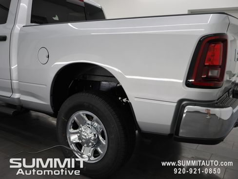 New 2026 RAM 3500 Tradesman AWD/4WD image 30