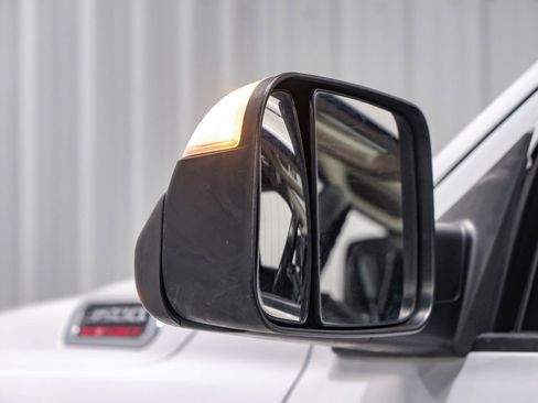 Used 2020 RAM 3500 Tradesman image 40