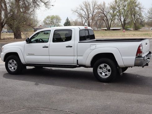 Used 2013 Toyota Tacoma 4x4 Double Cab w/ SR5 Pkg image 8
