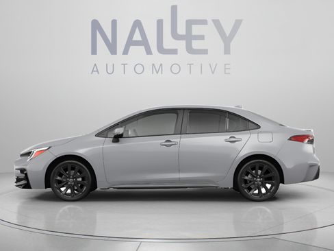 Used 2023 Toyota Corolla XLE FWD image 2