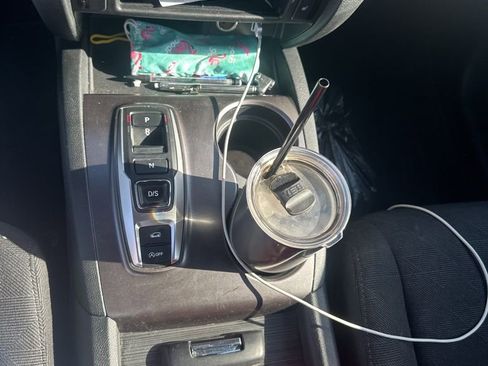 Used 2022 Honda Pilot Sport image 13