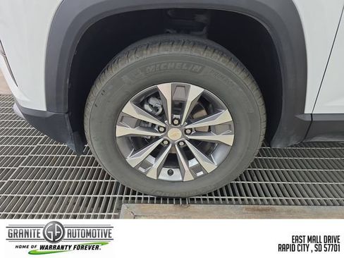 Used 2026 Chevrolet Equinox LT w/ Convenience Package II AWD/4WD image 27