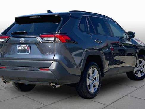 Used 2025 Toyota RAV4 XLE FWD image 13