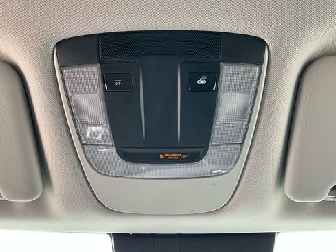 Used 2025 Kia Sportage LX image 16