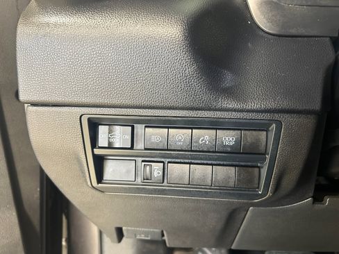 Used 2025 Toyota Tundra SR5 w/ SR5 Premium Package AWD/4WD image 21