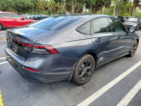 Used 2025 Honda Accord SE image 4