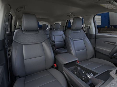 New 2026 Ford Explorer Active AWD/4WD image 10