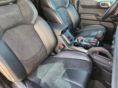 Used 2025 Ford Bronco Raptor AWD/4WD image 19