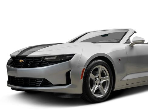 Used 2019 Chevrolet Camaro LT RWD image 9