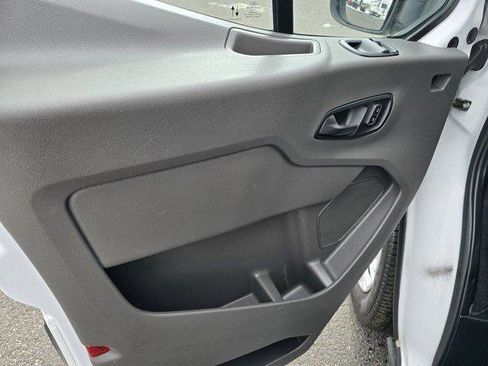 Used 2023 Ford Transit 350 XLT image 18