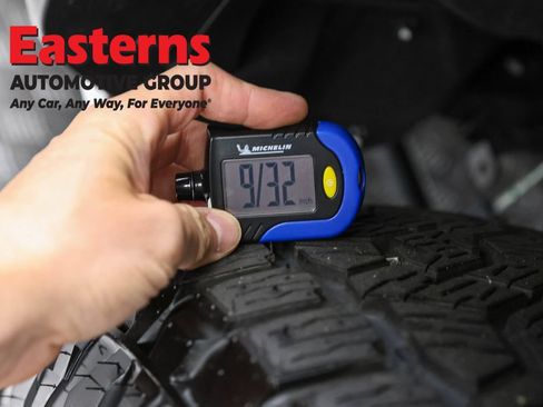 Used 2025 Toyota 4Runner Trailhunter AWD/4WD image 28