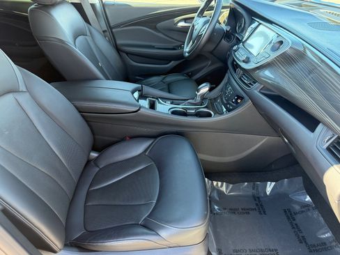 Used 2020 Buick Envision Premium w/ Driver Confidence Package image 29