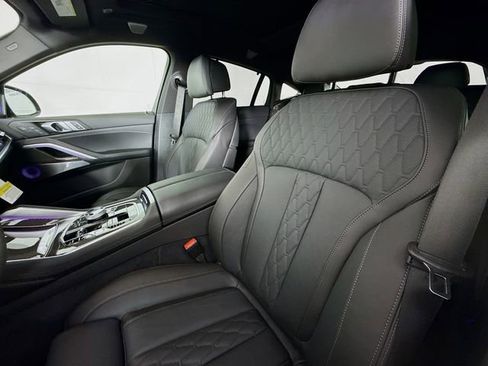 New 2026 BMW X6 M60i image 22