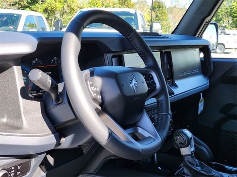 New 2025 Ford Bronco Badlands image 18