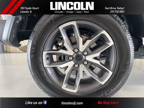 Used 2024 Jeep Wrangler Sport S image 27