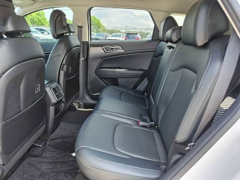 Used 2023 Kia Sportage EX FWD image 18