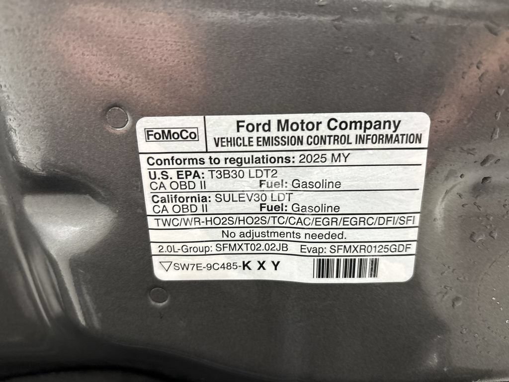 Used 2025 Ford Escape Platinum AWD/4WD image 17