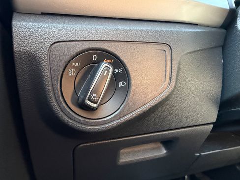 Used 2018 Volkswagen Atlas SE image 23