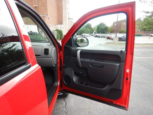 Used 2012 Chevrolet Silverado 1500 LS AWD/4WD image 17
