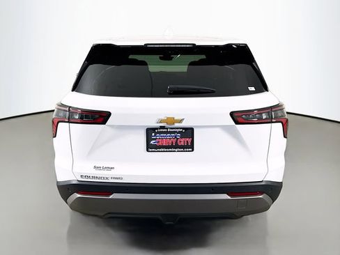 New 2026 Chevrolet Equinox LT w/ Convenience Package II AWD/4WD image 7