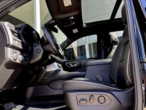 Certified 2022 GMC Yukon SLT w/ SLT Premium Package image 7