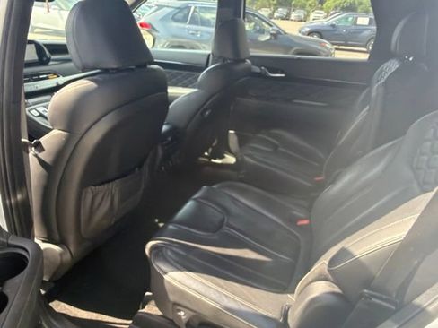 Used 2022 Hyundai Palisade Calligraphy w/ Cargo Package FWD image 6