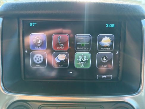 Used 2017 Chevrolet Suburban Premier image 28