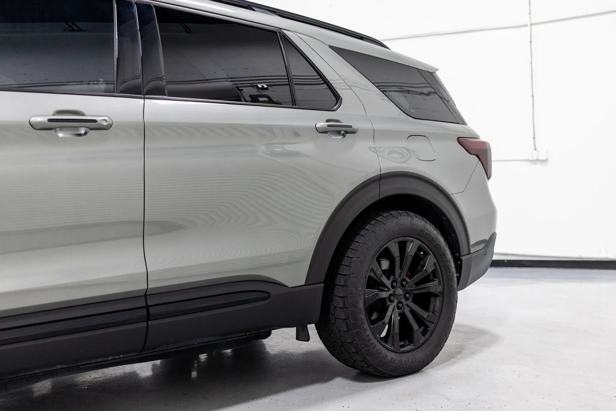 Used 2020 Ford Explorer ST w/ Premium Technology Package AWD/4WD image 13