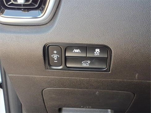 Used 2023 Kia Sorento SX Prestige image 21