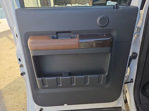 Used 2013 Ford F350 Platinum w/ FX4 Off Road Pkg image 24