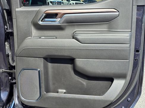 Certified 2023 GMC Sierra 1500 SLT w/ SLT Convenience Package image 48