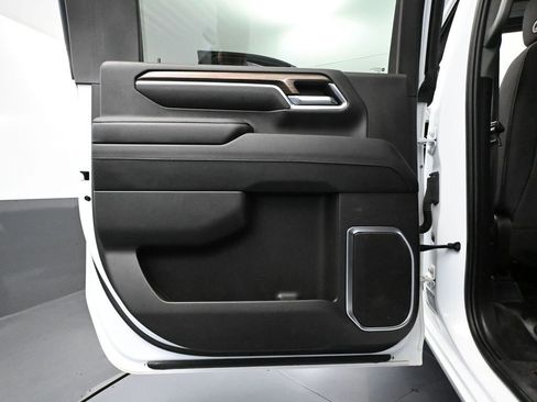 Used 2024 Chevrolet Silverado 3500 LT image 35