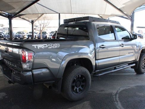 Used 2021 Toyota Tacoma TRD Sport w/ Technology Package image 14