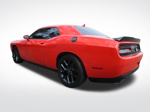 Used 2022 Dodge Challenger R/T w/ Blacktop Package RWD image 4