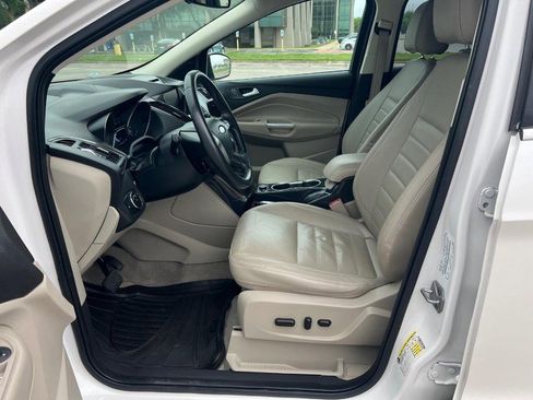 Used 2014 Ford Escape Titanium FWD image 8